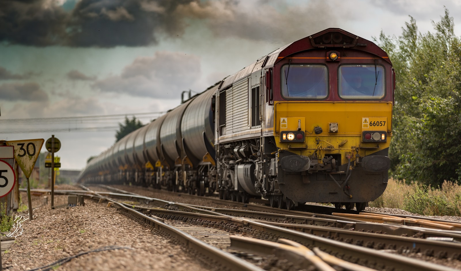 China Europe rail freight block train shipping